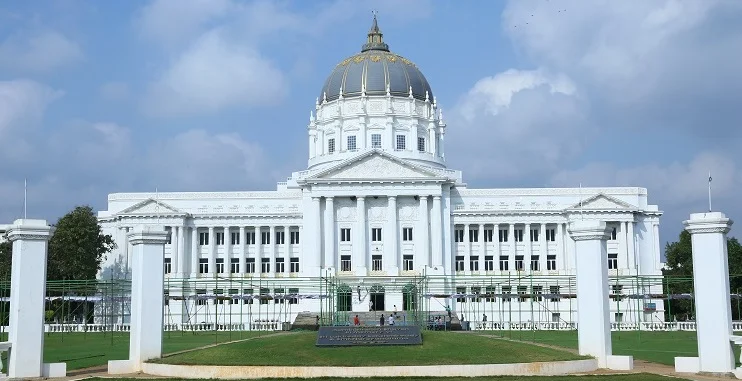 Lakireddy Bali Reddy College of Engineering (LBRCE)