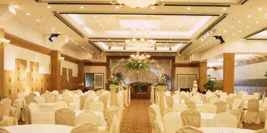 Utsav Inn Banquet And Rooms