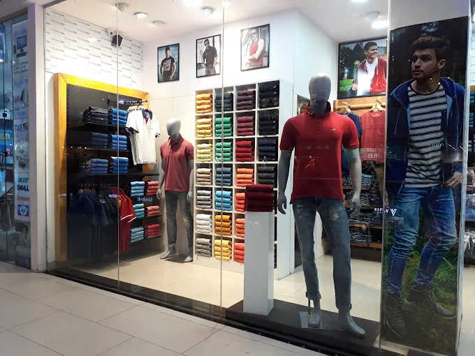 Crocodile Showroom – Vijayawada